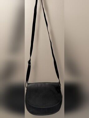 Classic Black Crossbody/Shoulder Bag - Women